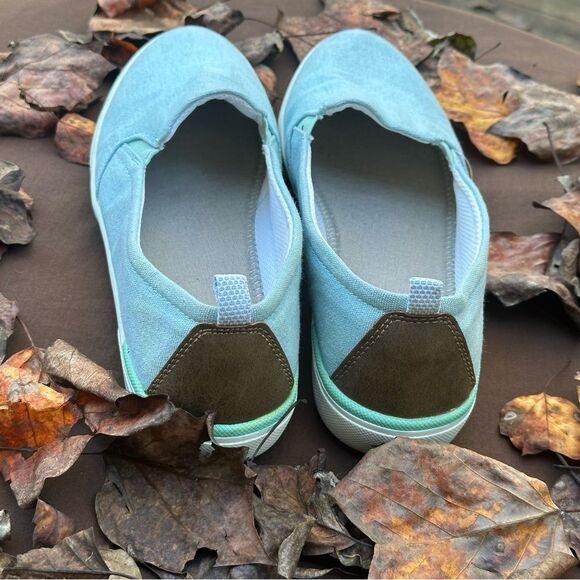 Eddie Bauer Seafoam Sage Green - Light Blue Canvas Slip-On Flats Sneakers - Picture 4 of 10